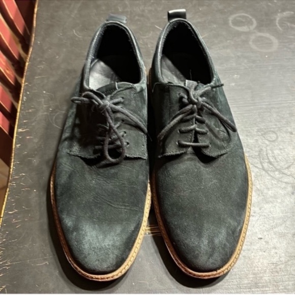 Ecco Men's Dark Suede Oxfords - Picture 1 of 7